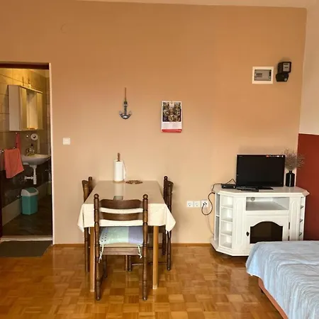 Kate - Free Parking Apartment Biograd Na Moru